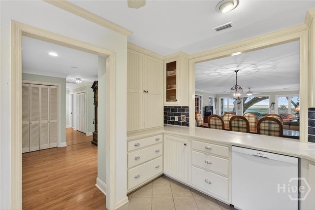 8 Harbor View Court, Savannah, GA 31411