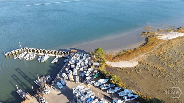 8 Harbor View Court, Savannah, GA 31411