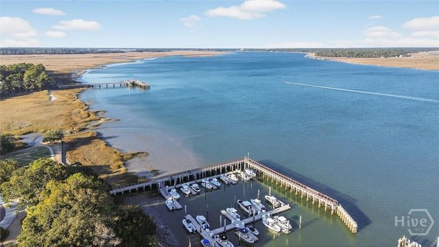 8 Harbor View Court, Savannah, GA 31411