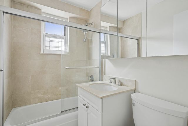 155 W 68th St Apt 804, New York City, NY 10023