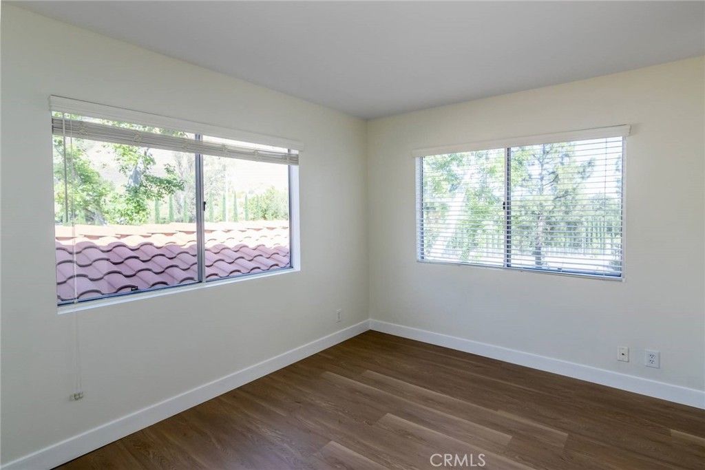 Image 18 of property listing at 11601 Tampa 178, Porter Ranch, CA 91326