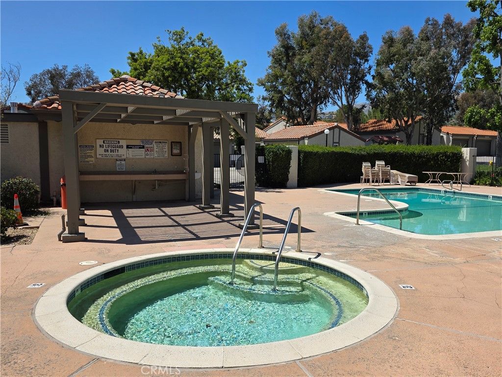 Image 32 of property listing at 11601 Tampa 178, Porter Ranch, CA 91326