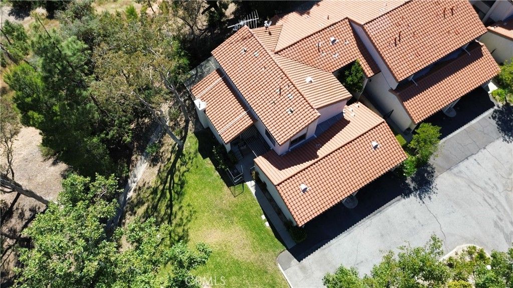 Image 35 of property listing at 11601 Tampa 178, Porter Ranch, CA 91326