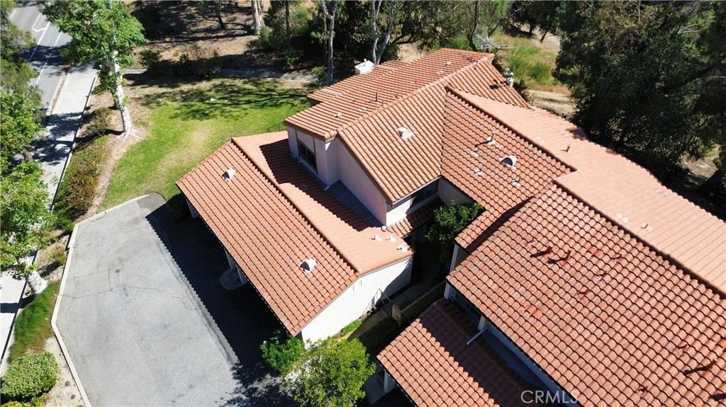 Image 36 of property listing at 11601 Tampa 178, Porter Ranch, CA 91326