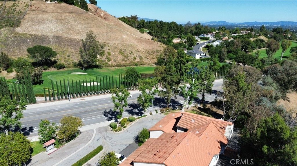 Image 37 of property listing at 11601 Tampa 178, Porter Ranch, CA 91326
