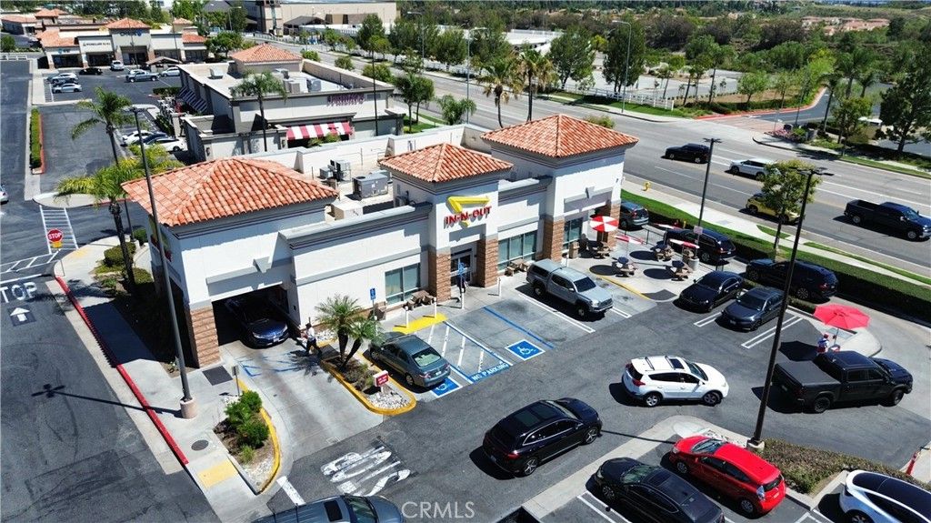 Image 47 of property listing at 11601 Tampa 178, Porter Ranch, CA 91326