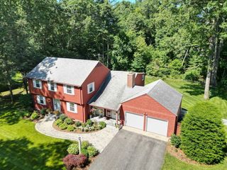 82 Knollwood Drive, Longmeadow, MA 01106