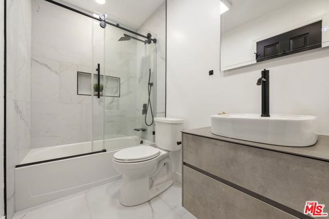 19203 Galway Avenue, Carson, CA 90746