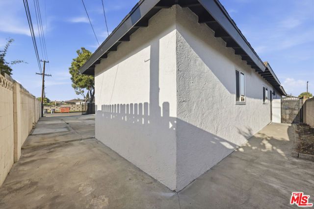 19203 Galway Avenue, Carson, CA 90746