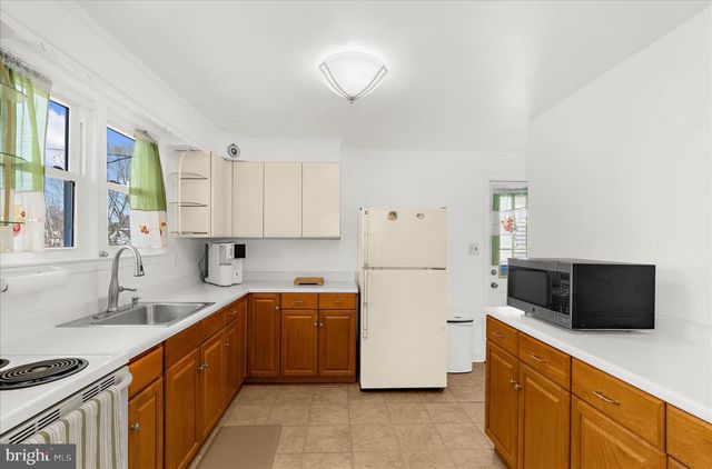 534 CLEVELAND RD, Linthicum Heights, MD 21090