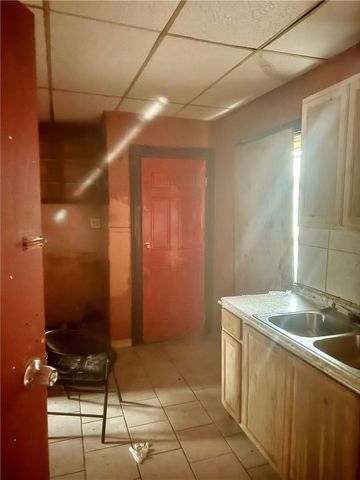 449 7th Street, Buffalo, NY 14201