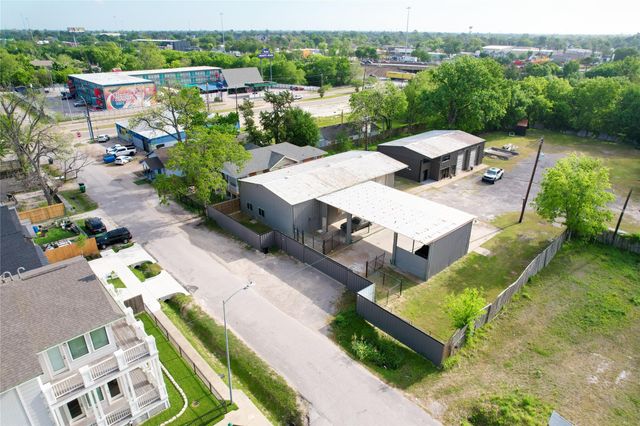 1108 Archer Street, Houston, TX 77009