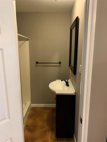 1413 Lawrence Street, Houston, TX 77008