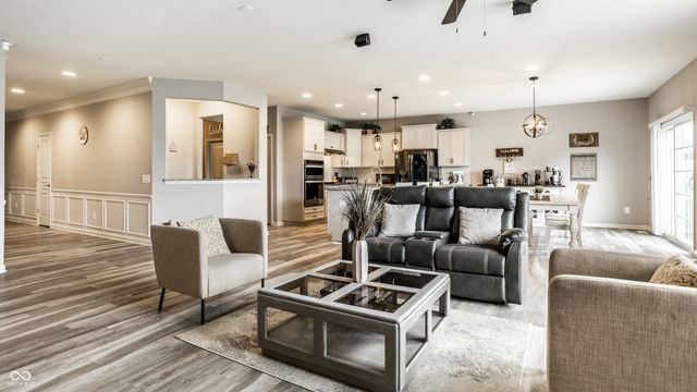 6138 Crabapple Drive, Whitestown, IN 46075