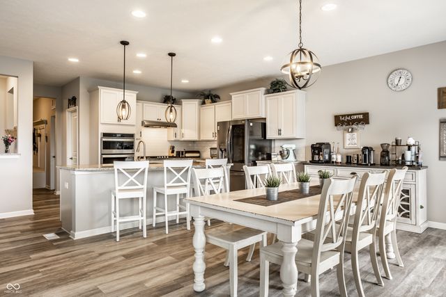 6138 Crabapple Drive, Whitestown, IN 46075