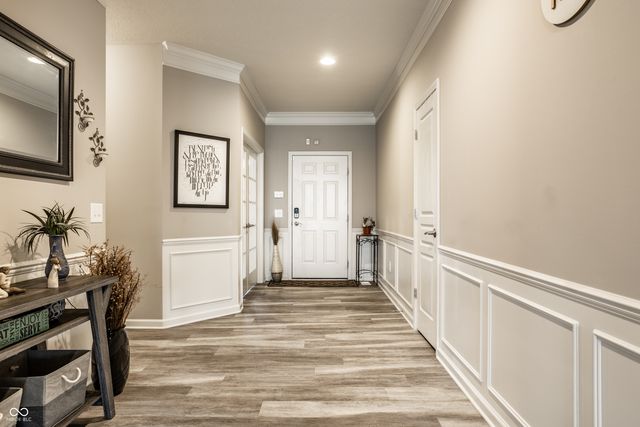 6138 Crabapple Drive, Whitestown, IN 46075