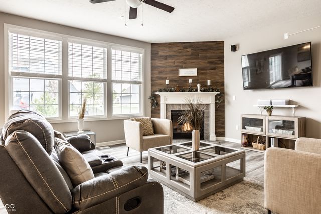 6138 Crabapple Drive, Whitestown, IN 46075