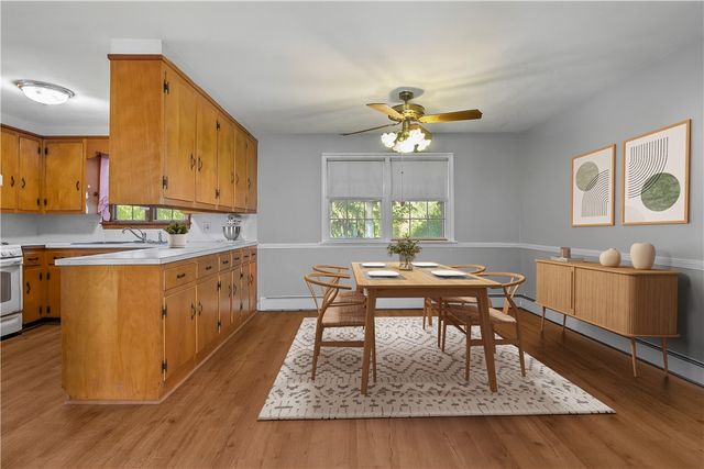 40 Aaron Avenue, Bristol, RI 02809