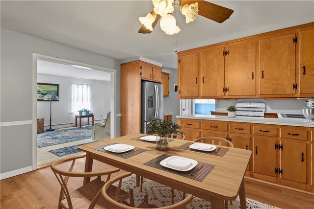 40 Aaron Avenue, Bristol, RI 02809