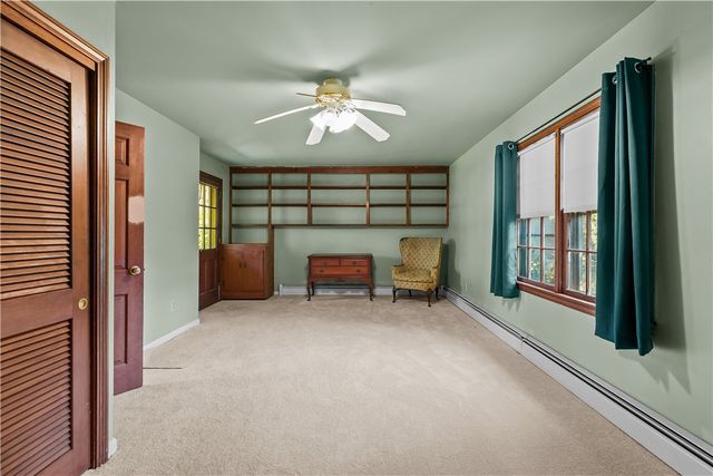 40 Aaron Avenue, Bristol, RI 02809