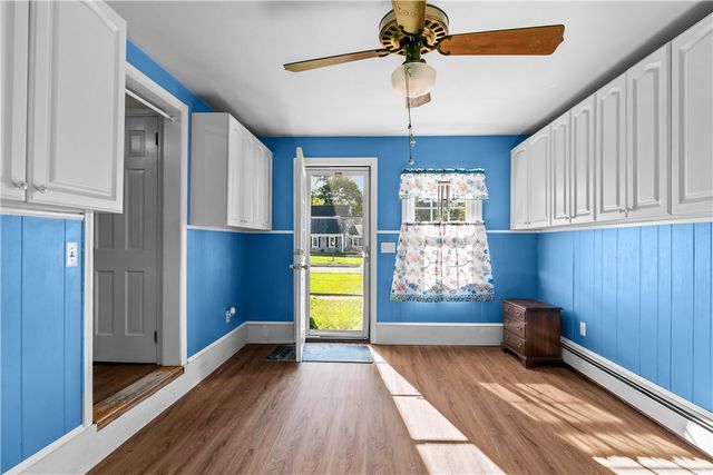 40 Aaron Avenue, Bristol, RI 02809