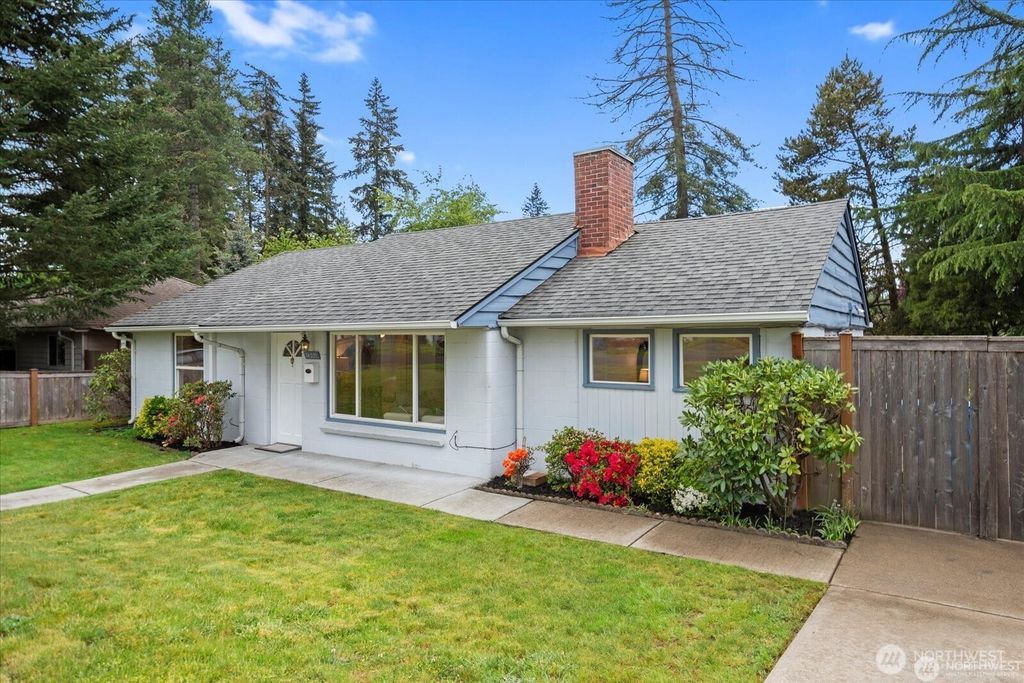 18031 9th Avenue NE, Shoreline, WA 98155