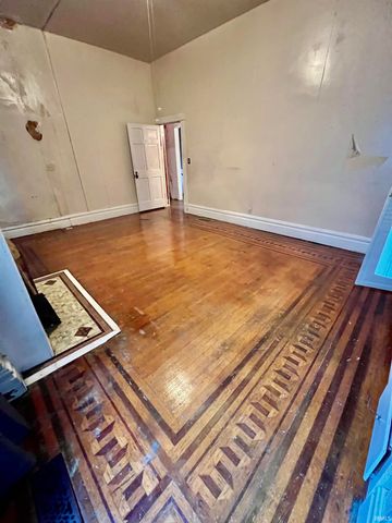 301 Washington Avenue, Evansville, IN 47713