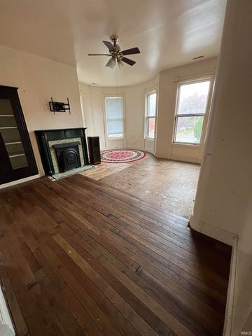 301 Washington Avenue, Evansville, IN 47713