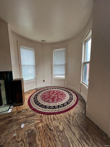 301 Washington Avenue, Evansville, IN 47713