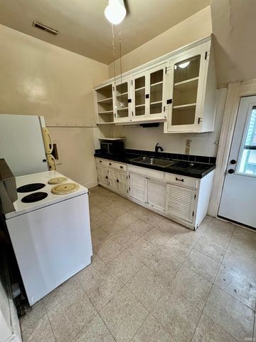 301 Washington Avenue, Evansville, IN 47713