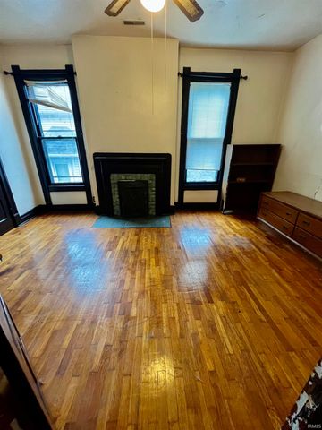 301 Washington Avenue, Evansville, IN 47713