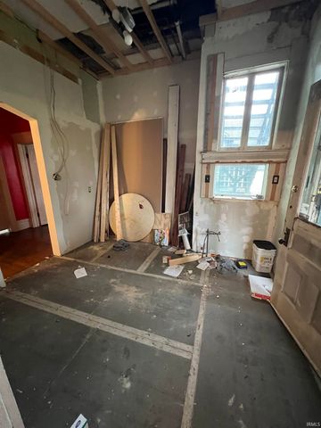 301 Washington Avenue, Evansville, IN 47713