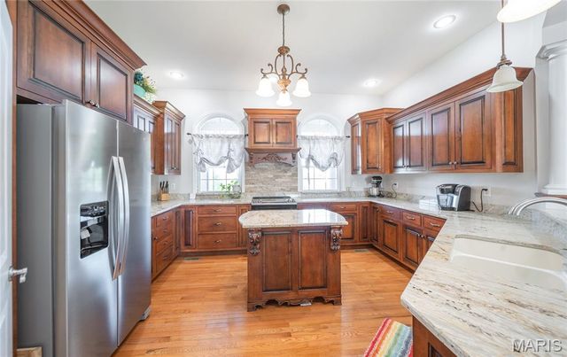 1021 Madison 523, Fredericktown, MO 63645