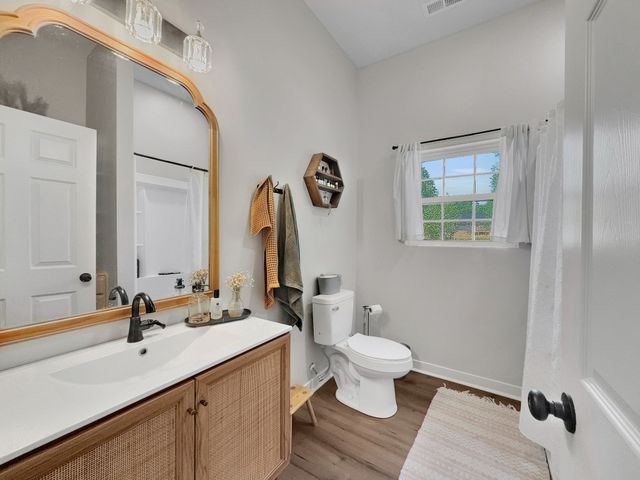 9120 Redbud Ln, Nunnelly, TN 37137