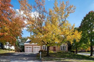 1 TROTTING HORSE CT, Catonsville, MD 21228