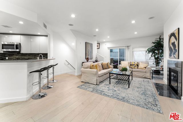 1160 Granville Avenue 108, Los Angeles, CA 90049