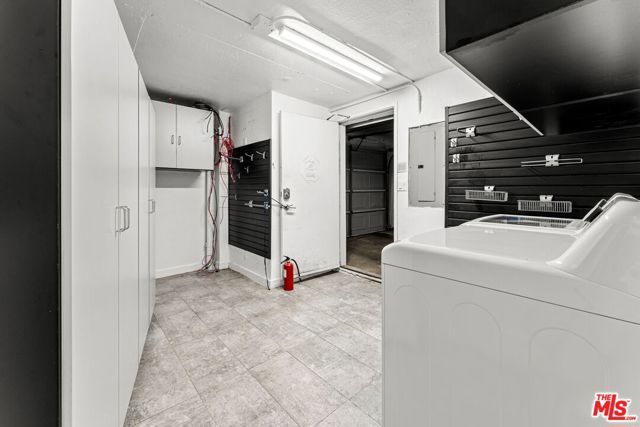 1160 Granville Avenue 108, Los Angeles, CA 90049