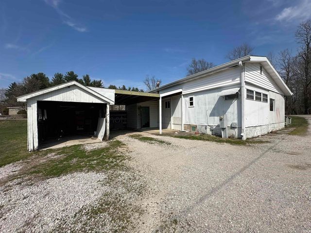 3707 Tunnelton Road, Bedford, IN 47421