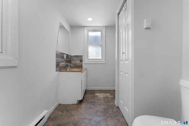 42 Pine Street, Torrington, CT 06790