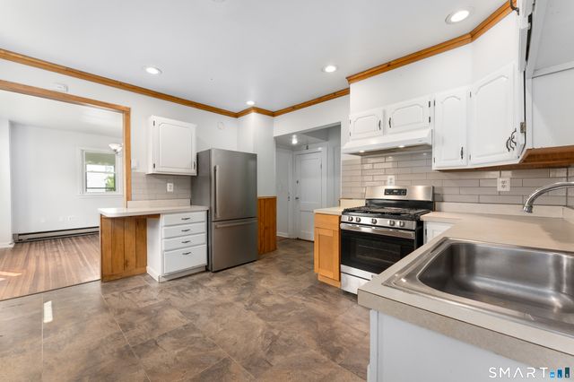 42 Pine Street, Torrington, CT 06790