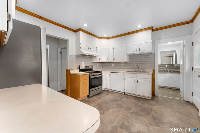 42 Pine Street, Torrington, CT 06790
