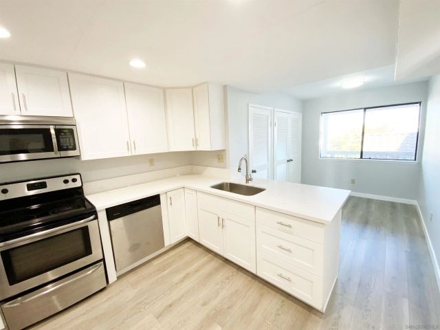 80 Kingston, Coronado, CA 92118