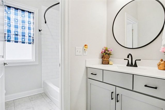 16 Aden Hill, Pittsford, NY 14534