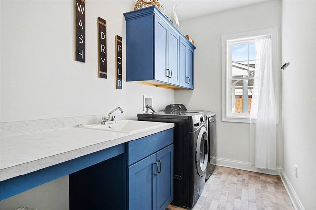 16 Aden Hill, Pittsford, NY 14534