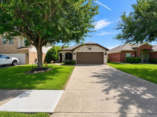 7031 Musclewood Road, Baytown, TX 77521