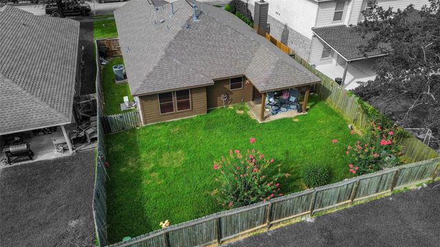 7031 Musclewood Road, Baytown, TX 77521