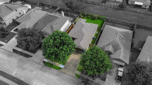 7031 Musclewood Road, Baytown, TX 77521