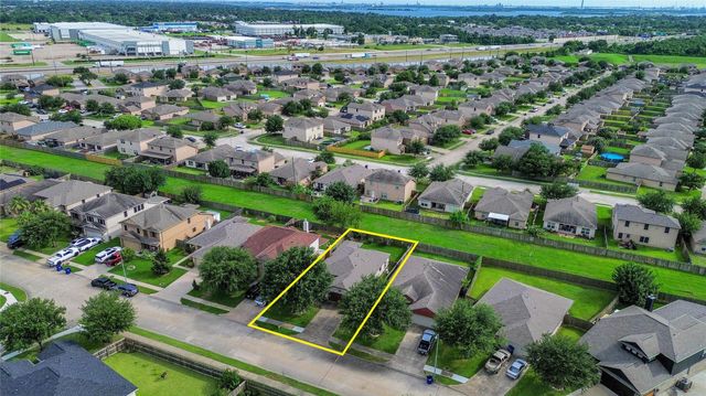 7031 Musclewood Road, Baytown, TX 77521