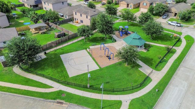 7031 Musclewood Road, Baytown, TX 77521