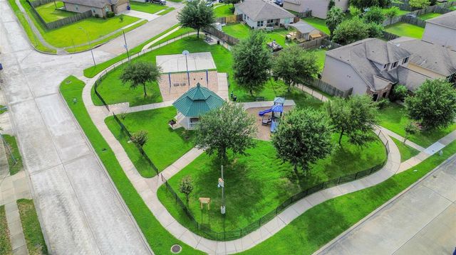 7031 Musclewood Road, Baytown, TX 77521
